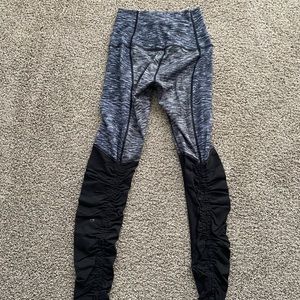 Lululemon 28’ legging size 4